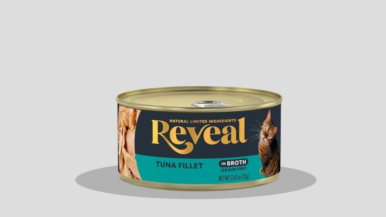 Reveal Natural Tuna Fillet in Broth Wet Cat Food